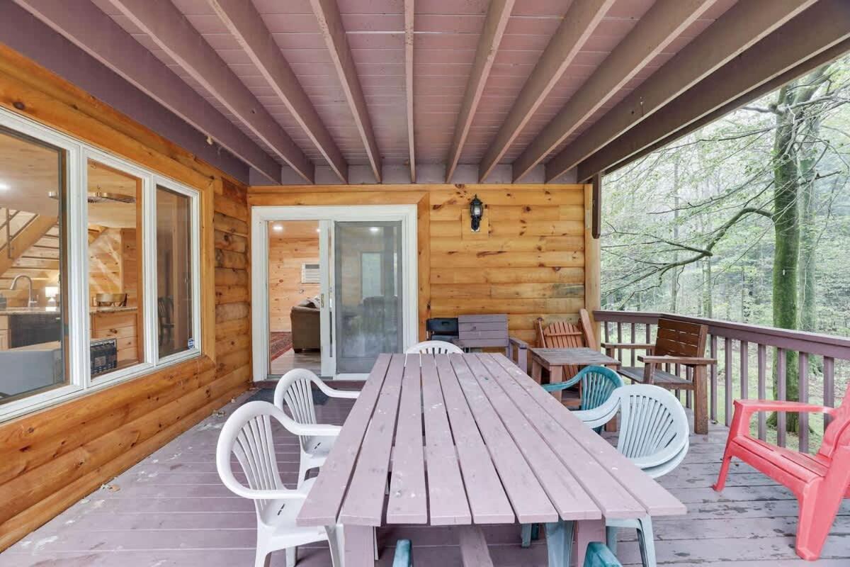 Relax In Blakeslee - Spacious 5Br Home With Bbq Экстерьер фото