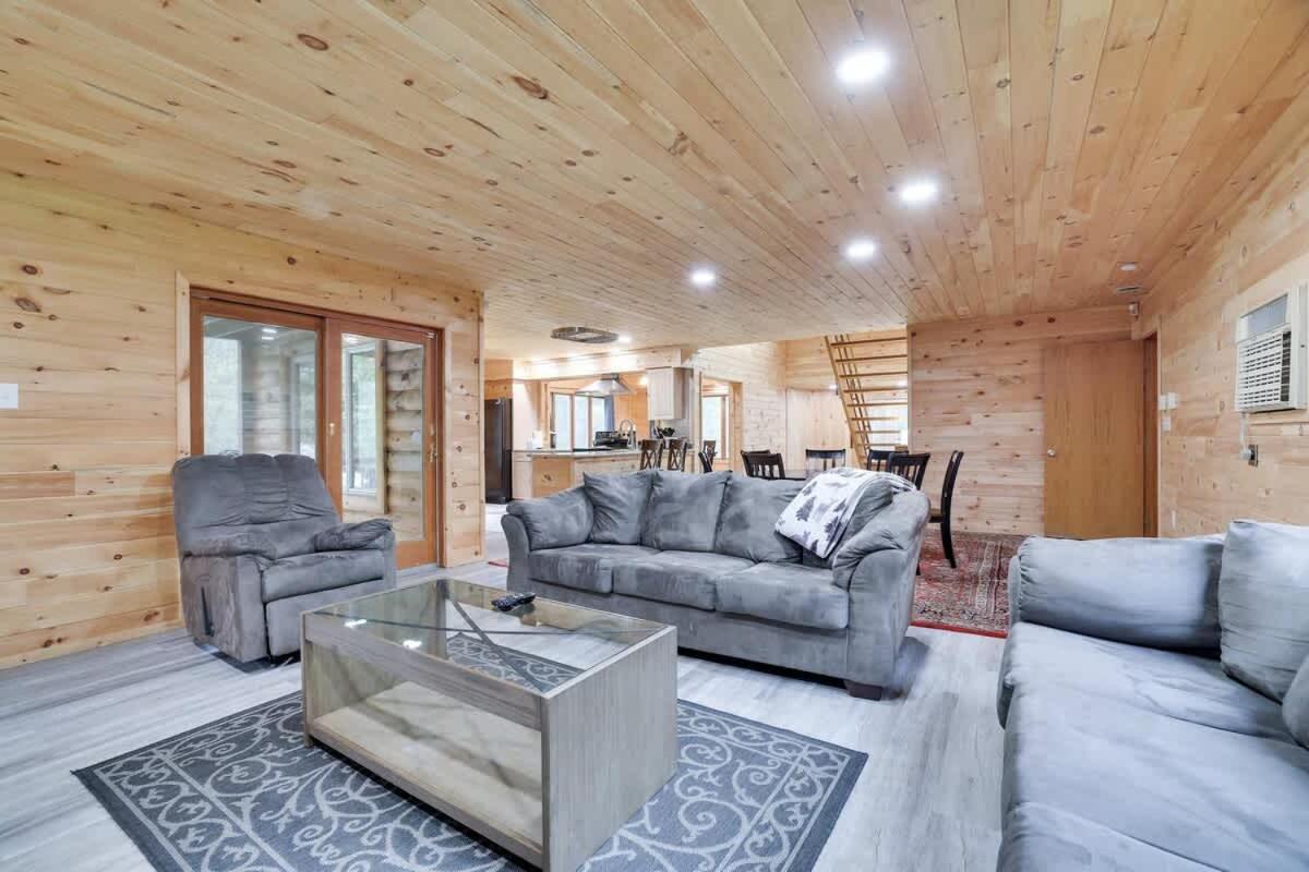 Relax In Blakeslee - Spacious 5Br Home With Bbq Экстерьер фото
