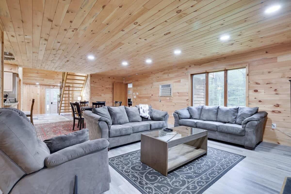 Relax In Blakeslee - Spacious 5Br Home With Bbq Экстерьер фото