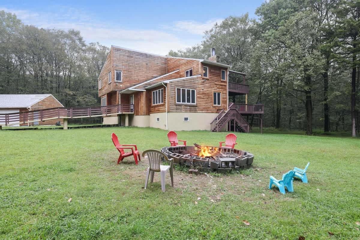 Relax In Blakeslee - Spacious 5Br Home With Bbq Экстерьер фото
